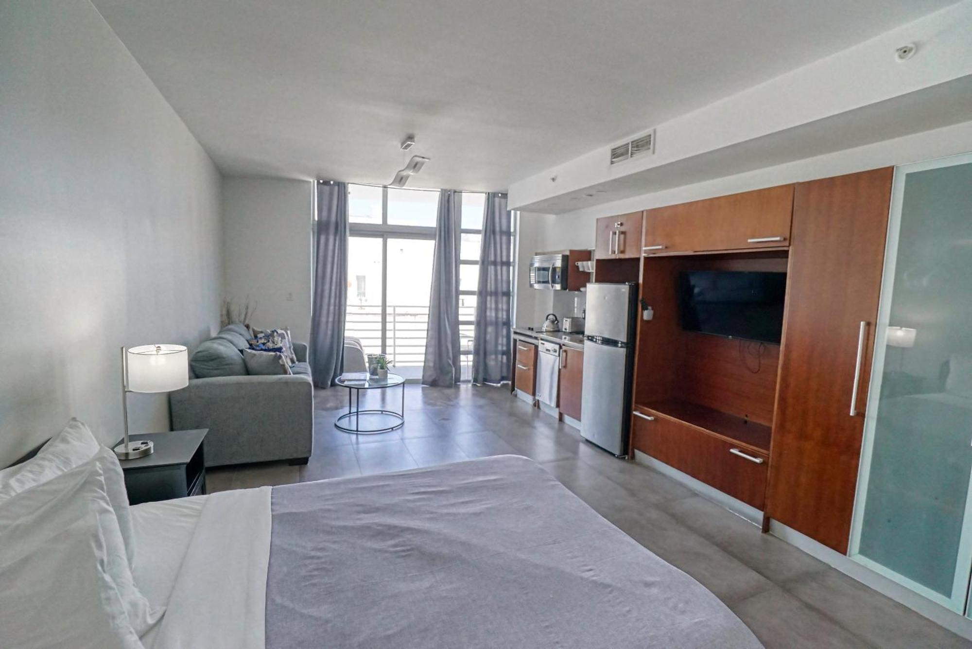Deluxe Apartments At The Congress Miami Beach Esterno foto