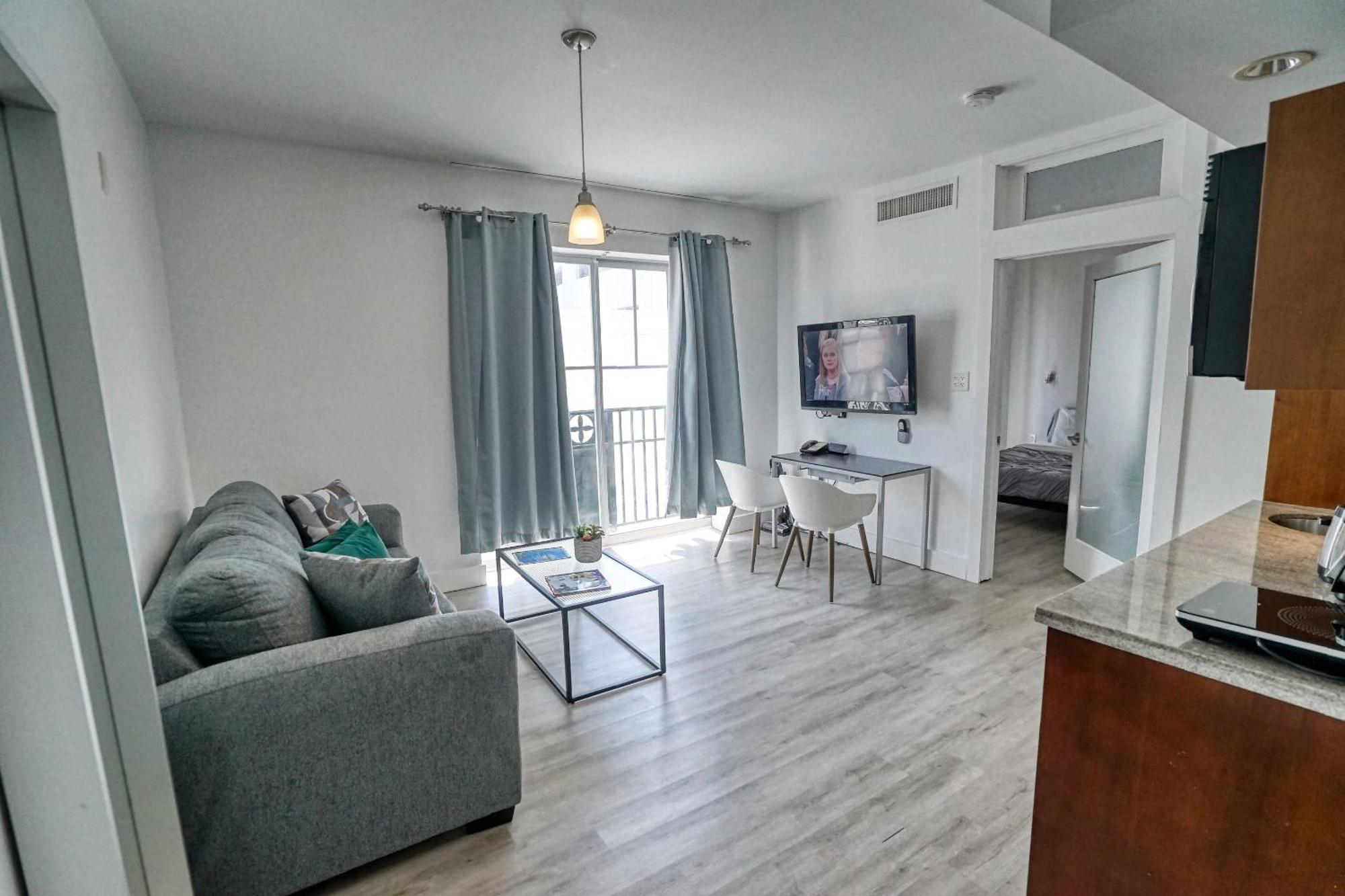Deluxe Apartments At The Congress Miami Beach Esterno foto